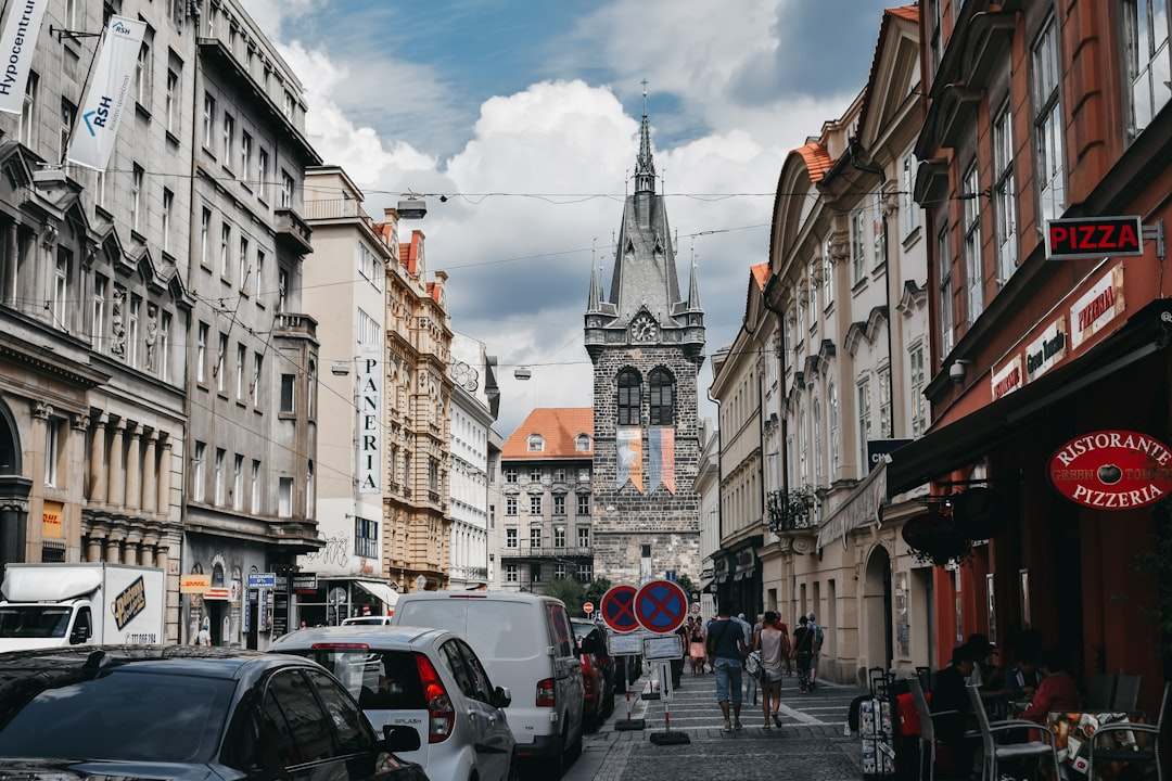 Sloučení rodiny v ČR: Kompletní průvodce